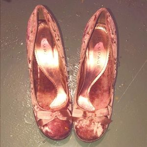 Shoes/ glasses with purchase